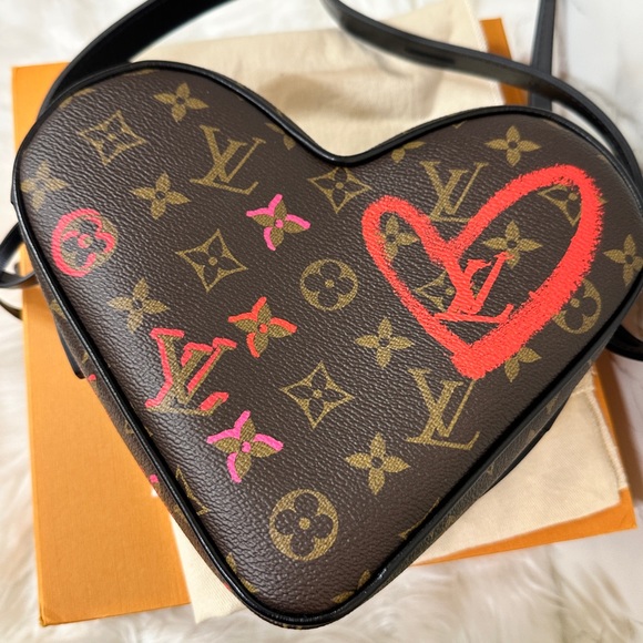 💎✨LOUIS VUITTON ✨💎SAC COEUR Heart monogram AUTHENTIC LIMITED EDITION - Picture 5 of 10